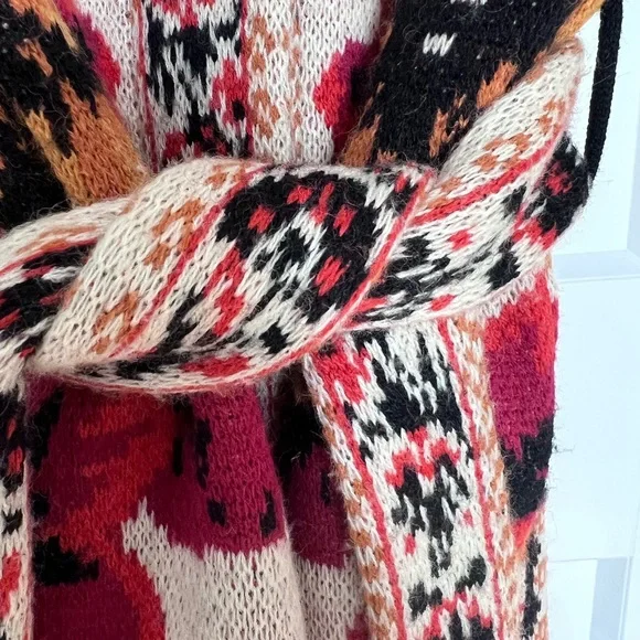 FARM Rio Red & Black Floral Tapestry Cardigan XXS - Picture 6 of 8